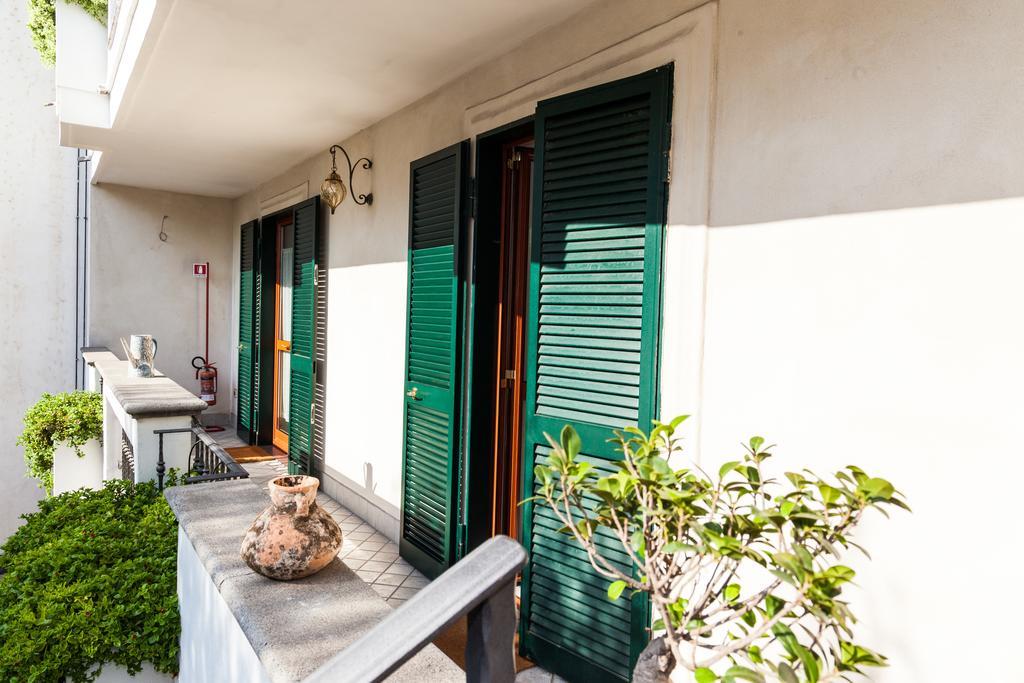 Certe Notti - Suites ポンペイ エクステリア 写真